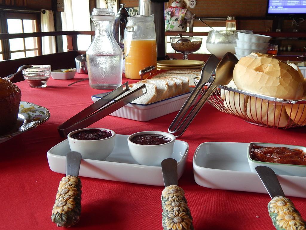 Encantos Do Vale Pousada E Spa Cultural Bueno Brandao Ngoại thất bức ảnh